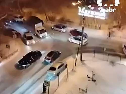 Mash: в Иркутске мужчина взял в заложники жертву домашнего насилия и расправился с ней (ВИДЕО)