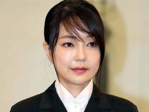 Сумка Dior в подарок: бывшую первую леди Южной Кореи отправили в тюрьму за коррупцию