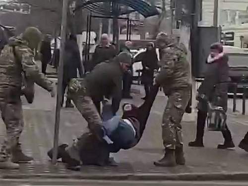 СМИ: «армия людоловов» Зеленского превышает армии трех стран ЕС вместе взятых