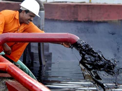 Отказ Индии от российской нефти назвали разрушительным для экономики