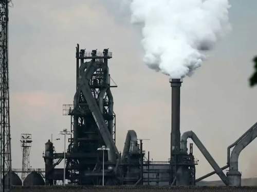 &laquo;Латают дыры&raquo;: одна из ведущих отраслей в РФ перешла в режим выживания  СМИ