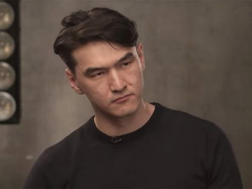 Стендаперу Нурлану Сабурову запретили въезд в РФ на 50 лет