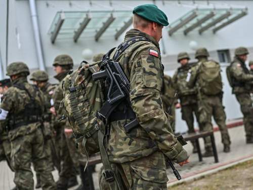 Замминистра обороны Польши призвал поляков убивать русских (ФОТО)