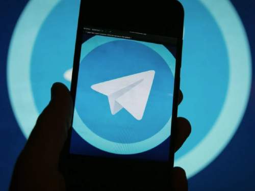 Замедление Telegram в России: как отреагировали Кремль, Госдума и Дуров Замедление Telegram в России: как отреагировали Кремль, Госдума и Дуров