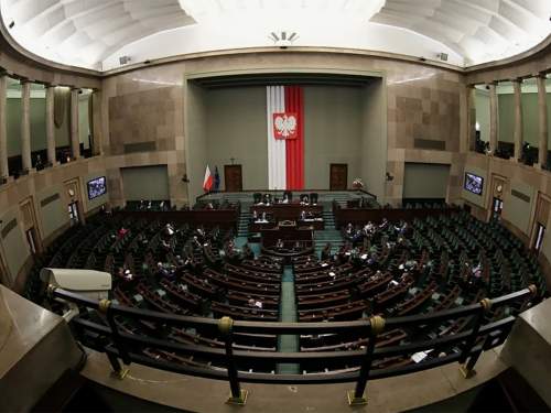 Польша потребует от России репарации за «господство СССР» и уже получила жесткий ответ Польша потребует от России репарации за «господство СССР» и уже получила жесткий ответ