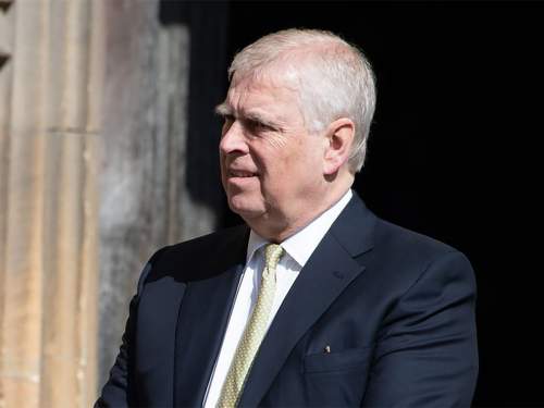 Экс-принца Эндрю отпустили из полиции после 12-часового допроса