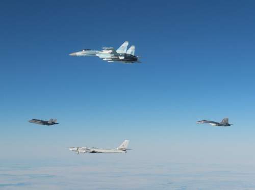 США напугали российские военные самолеты у берегов Аляски