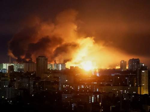Киев содрогнулся от мощных взрывов: ВС РФ нанесли удар по Украине (ФОТО)