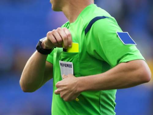 На девять российских футбольных судей завели дела из-за подозрений в подкупе
