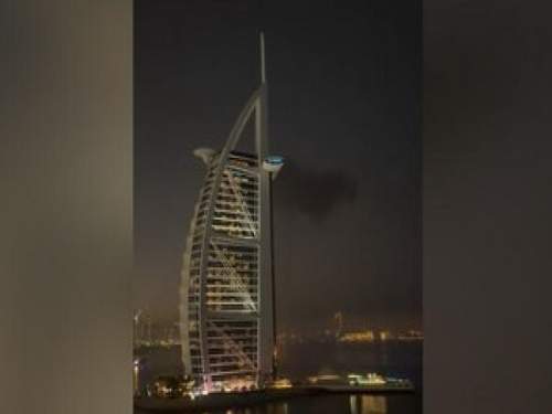 Аэропорт Дубая и башня-парус «Бурдж-эль-Араб» подверглись атаке: есть разрушения (ВИДЕО) Аэропорт Дубая и башня-парус «Бурдж-эль-Араб» подверглись атаке: есть разрушения (ВИДЕО)