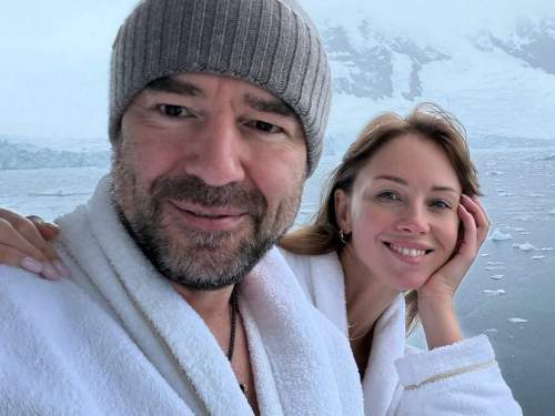 Полина Диброва и Роман Товстик поделились фото из путешествия по Антарктиде (ФОТО)