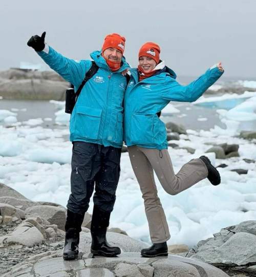 Полина Диброва и Роман Товстик поделились фото из путешествия по Антарктиде (ФОТО)