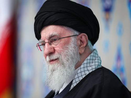 Появилось фото 14-месячной внучки Хаменеи, погибшей вместе с дедом (ФОТО)