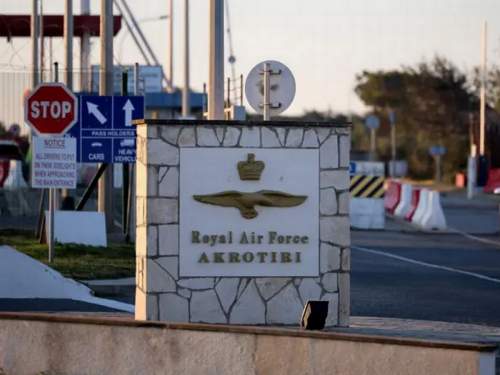 СМИ: Россия помогла Ирану разбомбить британскую базу на Кипре (ФОТО)