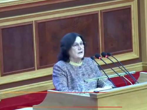 «Можно троих спокойно»: в Госдуме посоветовали россиянкам рожать до 27 лет (ВИДЕО) «Можно троих спокойно»: в Госдуме посоветовали россиянкам рожать до 27 лет (ВИДЕО)