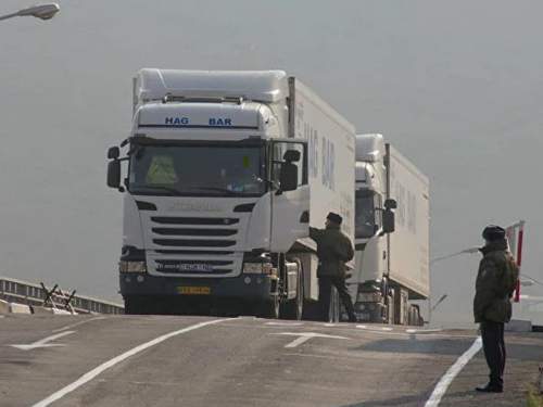 Mash: в Иране на границе застряли более 1500 российских дальнобойщиков (ВИДЕО)