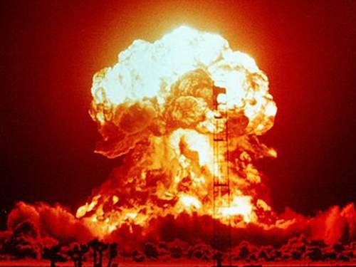 &laquo;Не удивляйтесь, если завтра все проснутся от ядерного взрыва&raquo;: два страшных события в Иране приблизили катастрофу