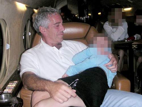 Reuters: в 2023 году иностранный хакер взломал базу ФБР с файлами Эпштейна Reuters: в 2023 году иностранный хакер взломал базу ФБР с файлами Эпштейна