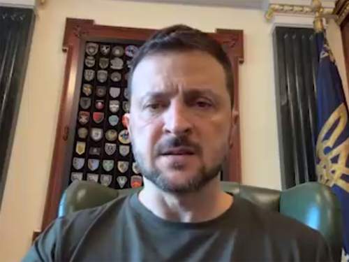 «Это уже совсем не здравомыслящий человек»: Зеленский на грани безумия его риторика пугает союзников «Это уже совсем не здравомыслящий человек»: Зеленский на грани безумия его риторика пугает союзников