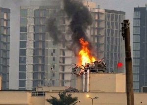 После ударов Ирана горят танкеры и самолеты США. Разрушено американское посольство в Багдаде (ФОТО) После ударов Ирана горят танкеры и самолеты США. Разрушено американское посольство в Багдаде (ФОТО)