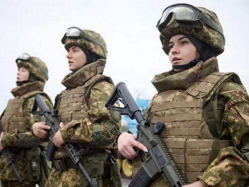 У Сум идет бой с особыми наемницами ВСУ (ВИДЕО) У Сум идет бой с особыми наемницами ВСУ (ВИДЕО)