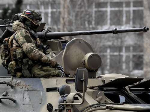 «Уж очень тревожно»: в Госдуме попросили Мишустина выслушать военных экспертов «Уж очень тревожно»: в Госдуме попросили Мишустина выслушать военных экспертов