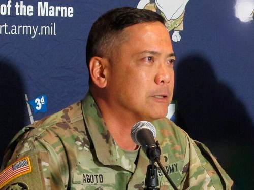 Генерал США написался в Киеве чачи, разбил голову о стену и потерял секретные документы