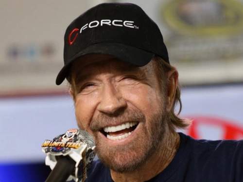 Умер легендарный актер Чак Норрис Умер легендарный актер Чак Норрис