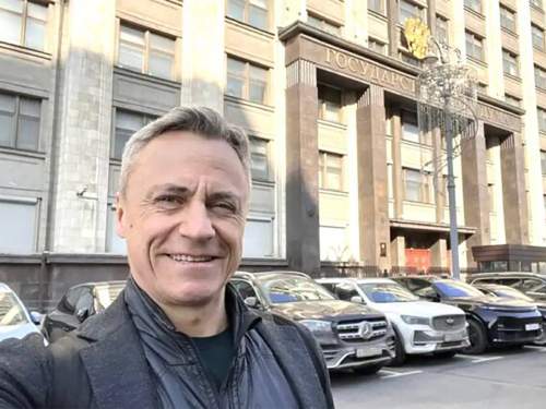 Обматерил россиян, поглумившись над Чаком Норрисом: депутат Госдумы извинился после &laquo;приказа сверху&raquo;