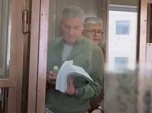 Осужденному на 13 лет за взятки в 1,3 млрд Тимуру Иванову попросили отменить приговор Осужденному на 13 лет за взятки в 1,3 млрд Тимуру Иванову попросили отменить приговор