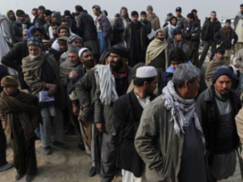 &laquo;Это огромная бомба под Россию&raquo;: Подоляку шокировала идея завести в страну тысячи мигрантов из Афганистана