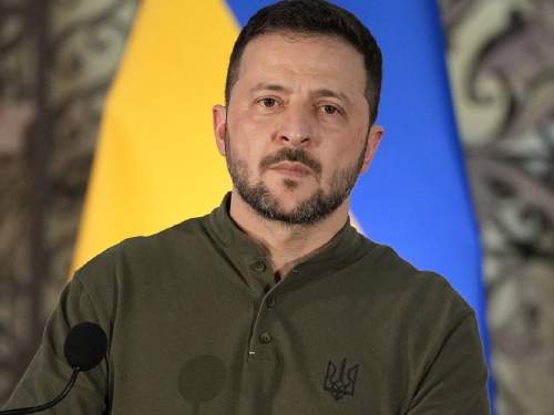 «Пусть Россия сдается, мы не будем»: Зеленский отверг разговоры о поражении Украины «Пусть Россия сдается, мы не будем»: Зеленский отверг разговоры о поражении Украины