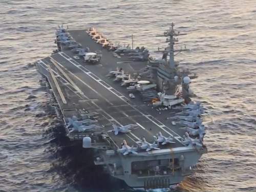 КСИР снова ударили ракетами по авианосцу США Abraham Lincoln