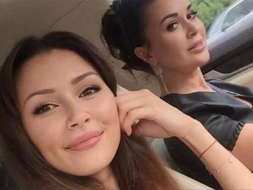 Дочь Заворотнюк к юбилею матери трогательно обратилась к маленькому сыну и показала редкие фото (ФОТО)