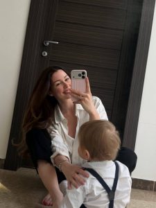 Дочь Заворотнюк к юбилею матери трогательно обратилась к маленькому сыну и показала редкие фото (ФОТО)