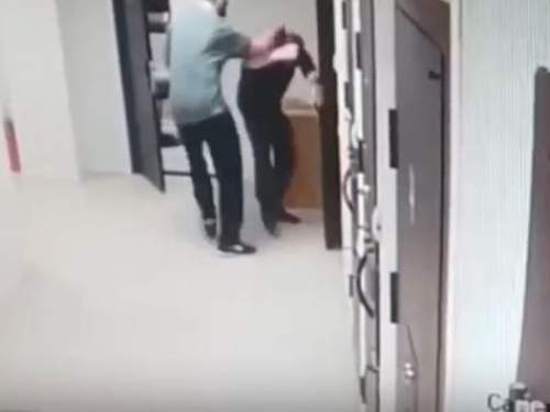 Попытка побега из суда закончилась стрельбой в Долгопрудном (ВИДЕО)