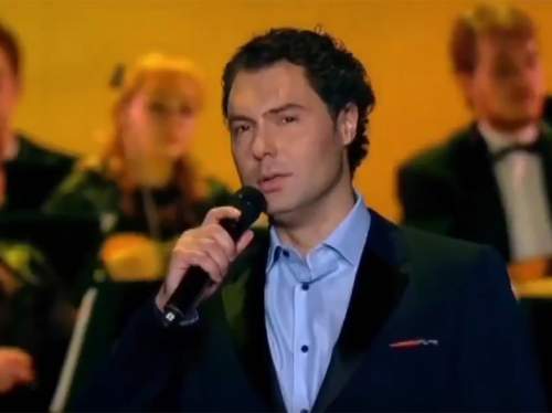 Странная травма и нож без отпечатков: новый поворот в деле о смерти звезды «Голоса» Странная травма и нож без отпечатков: новый поворот в деле о смерти звезды «Голоса»