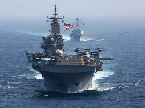 КСИР нанес удар по кораблю США LHA 7 с пятью тысячами военных на борту КСИР нанес удар по кораблю США LHA 7 с пятью тысячами военных на борту