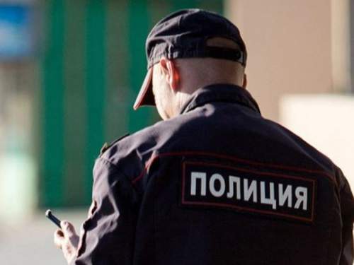 В Москве у многоэтажки нашли голую девушку с колото-резаными ранами