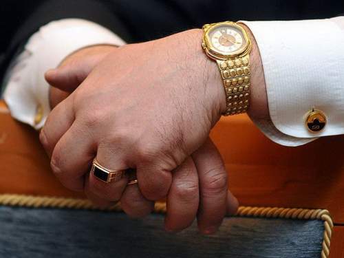 «Стоят насмерть за домик в Испании»: чиновникам годами не запрещают зарубежные виллы «Стоят насмерть за домик в Испании»: чиновникам годами не запрещают зарубежные виллы