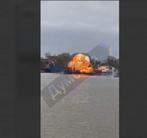 В порту Украины сгорел танкер с дронами НАТО: опубликовано видео (ФОТО)