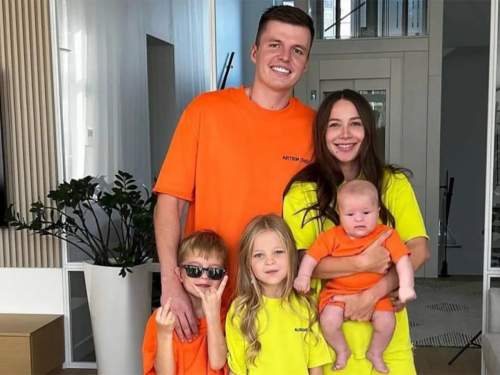 Лерчек просит суд не отправлять экс-супруга в тюрьму: «Прошу как женщина и как мать» (ФОТО) Лерчек просит суд не отправлять экс-супруга в тюрьму: «Прошу как женщина и как мать» (ФОТО)