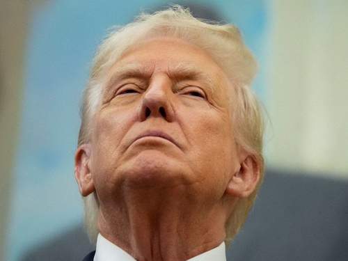 Трамп «ради Китая и мира» снял блокаду Ормузского пролива Трамп «ради Китая и мира» снял блокаду Ормузского пролива