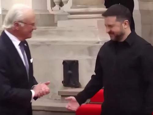 Король Швеции не пожал руку Зеленскому во Львове: момент попал на видео (ВИДЕО)