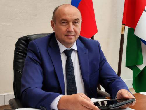 Уволен глава новосибирского Минсельхоза, сбежавший от хозяйки убитых животных