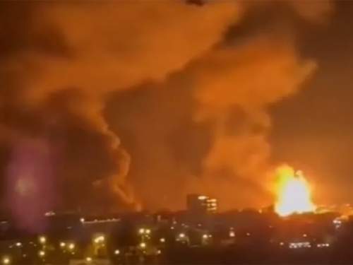 Мощные взрывы в Одессе: повреждены причал и военный эшелон