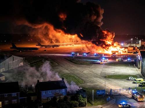 В Британии горит авиабаза США с бомбардировщиками для Ближнего Востока