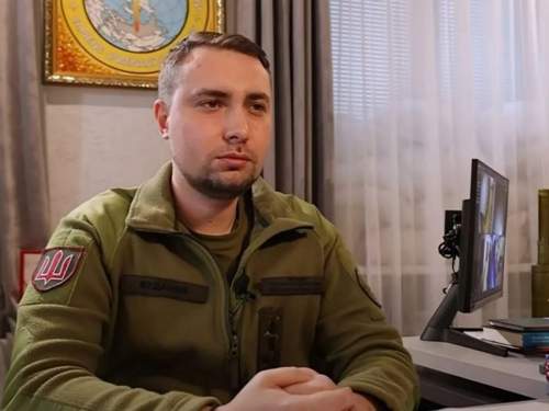 В кабинете Буданова заметили красную записную книжку со скандальной надписью