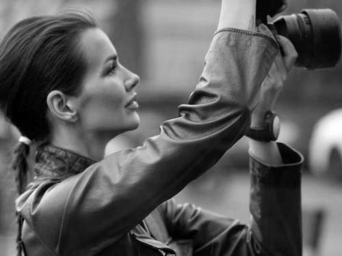 Актриса из клипа «Девочка-война» погибла во время съемок байкеров в Москве Актриса из клипа «Девочка-война» погибла во время съемок байкеров в Москве