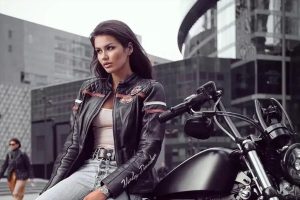 Рэпер Navai попал в ДТП после новости о гибели героини его клипа «Девочка-война» (ВИДЕО) Рэпер Navai попал в ДТП после новости о гибели героини его клипа «Девочка-война» (ВИДЕО)